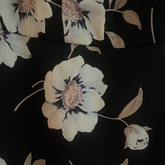 Lulu’s Magical Meadow Black Floral Print Skort Dress - Size M - Picture 7 of 10